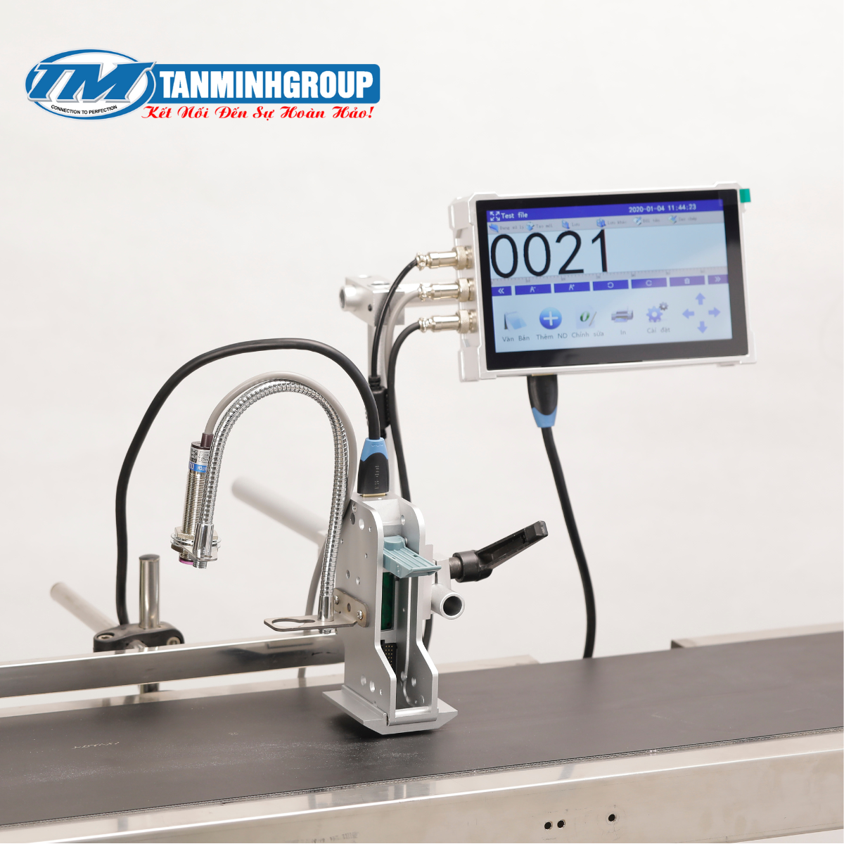 Đầu in phun TIJ 25.4 mm trên băng tải.